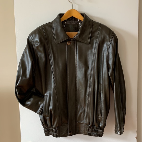 Finest genuine leather man bomber jacket with removable mink collar. - Picture 2 of 15